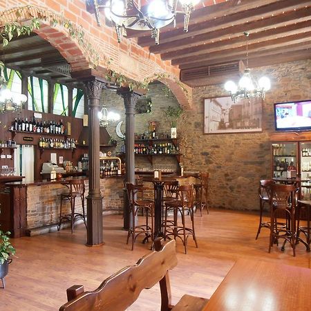 Hostal Virgen De La Encina بونفيراذا المظهر الخارجي الصورة