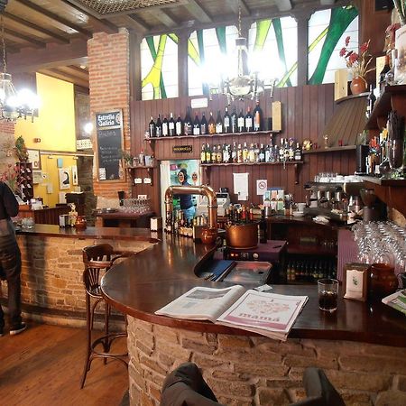 Hostal Virgen De La Encina بونفيراذا المظهر الخارجي الصورة