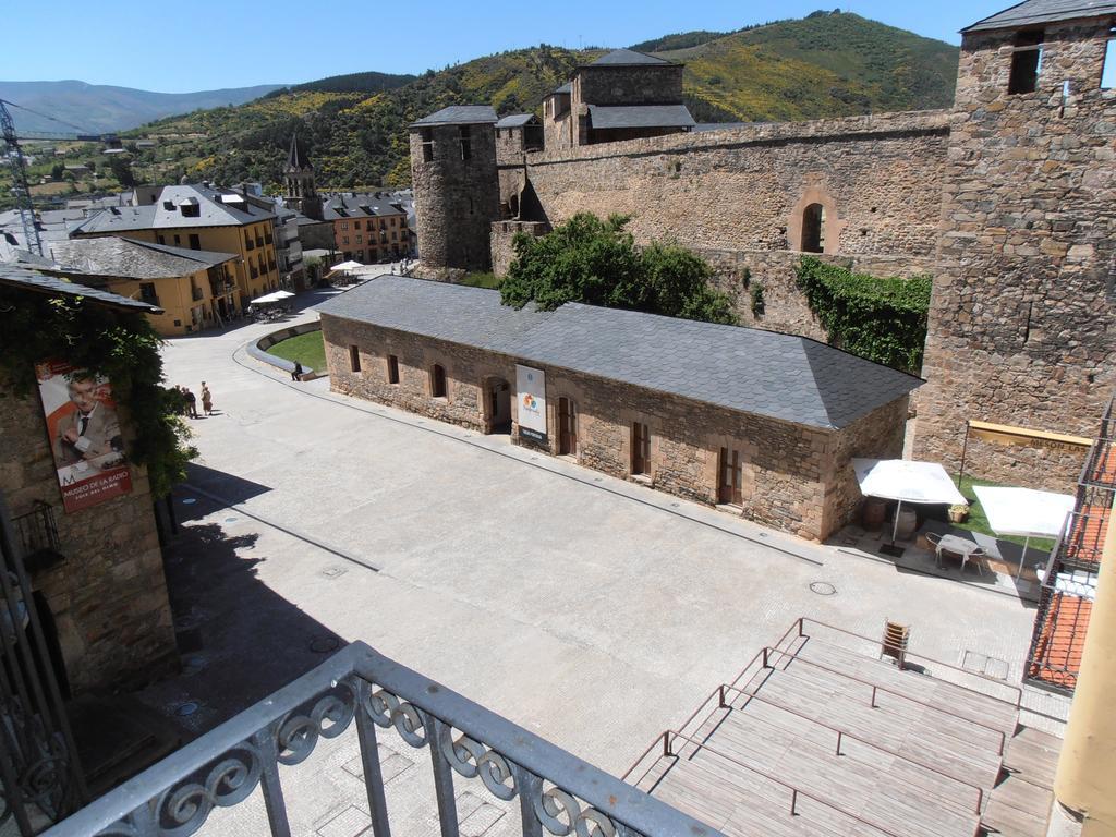 Hostal Virgen De La Encina بونفيراذا الغرفة الصورة