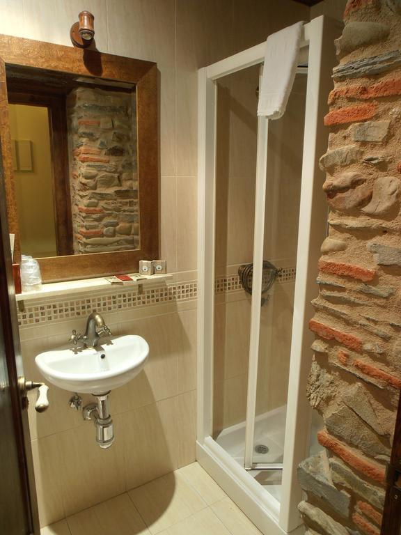 Hostal Virgen De La Encina بونفيراذا الغرفة الصورة