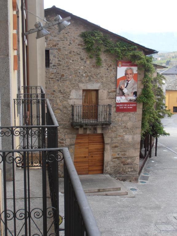Hostal Virgen De La Encina بونفيراذا الغرفة الصورة
